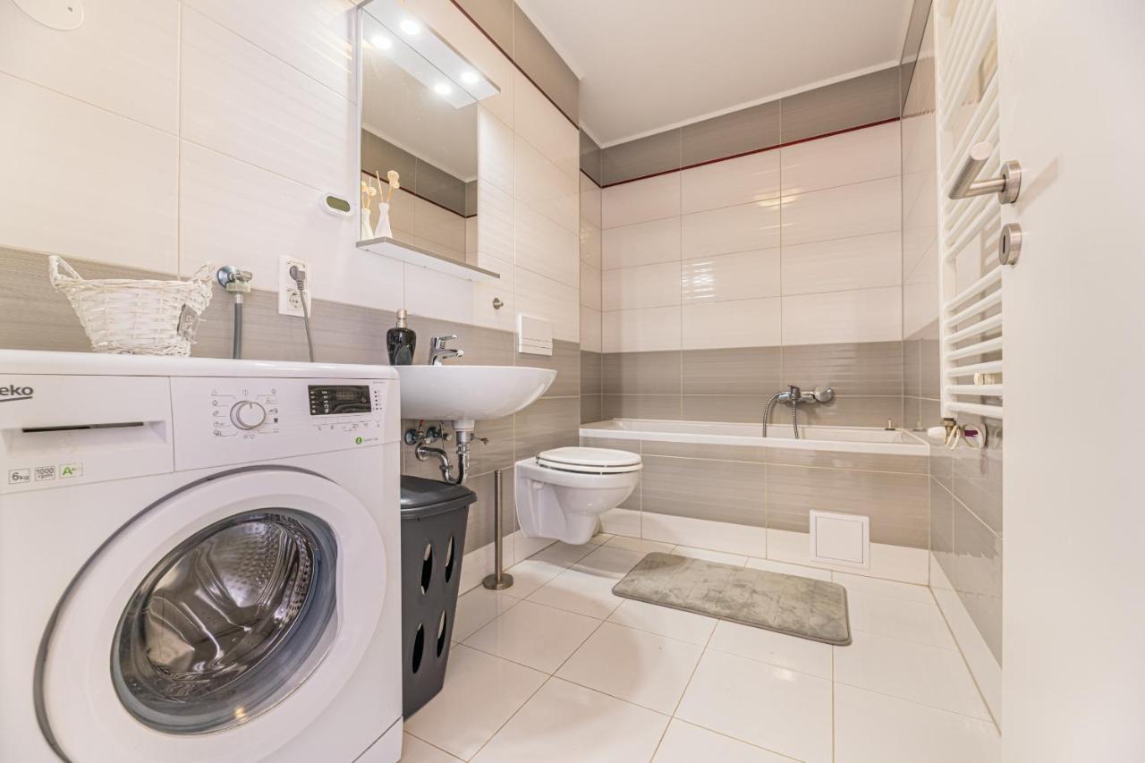 Apartament Belles Roses Brasov Leilighet Eksteriør bilde